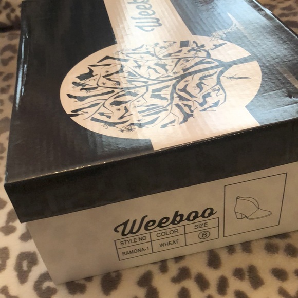 Weeboo V-Cut Block Heel Bootie Wheat Size 8.5 8 - Picture 11 of 16